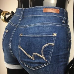 🛍️4/$20 Wallflower Denim Shorts